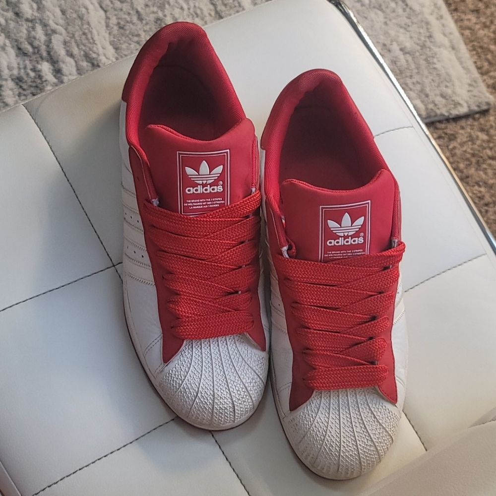 Adidas - Picture 2 of 4